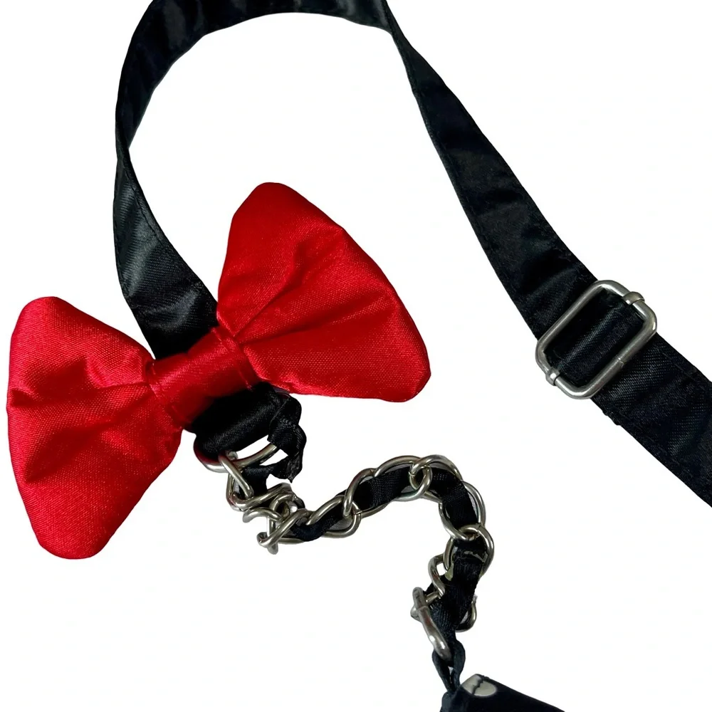 Disney Minnie Mouse Polkadot Bow Chain Strap Mini Bag Purse with Trading Pin